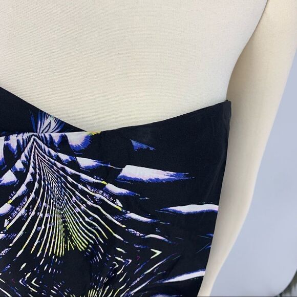 BCBGMaxAzria Strapless Silk Runway Dress - Picture 6 of 13